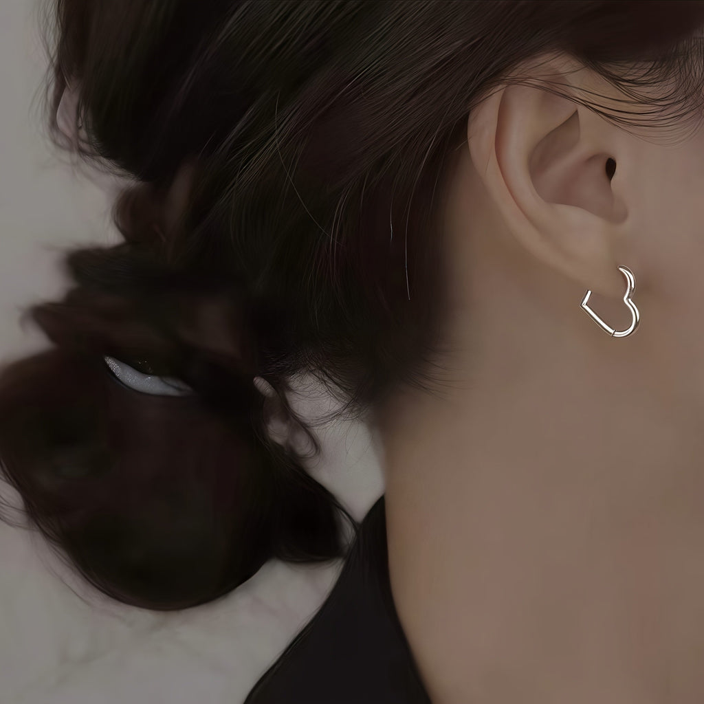 Pilar - Gold Heart-Shaped Stainless Steel Earrings