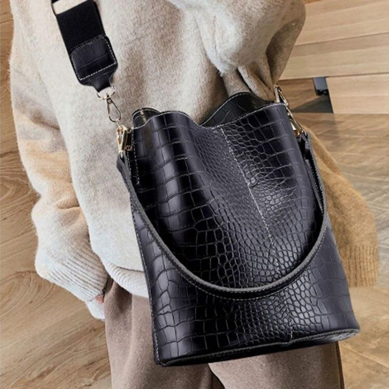 BORSA IN PELLE - MARY BENNETT