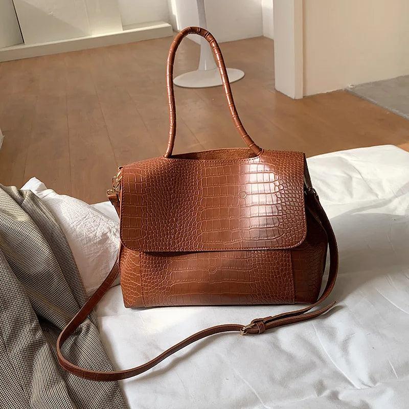 BORSA IN PELLE - CLOVE