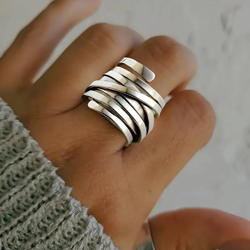 Teresa - Elegant Vintage Silver Ring