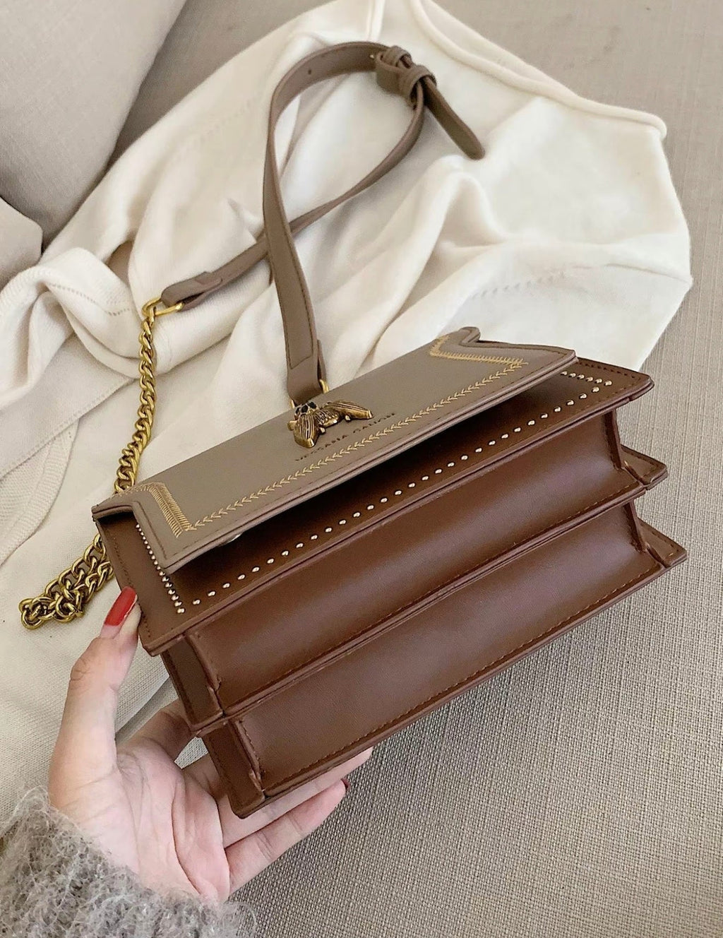 KATÉLORIA CHAIN BAG