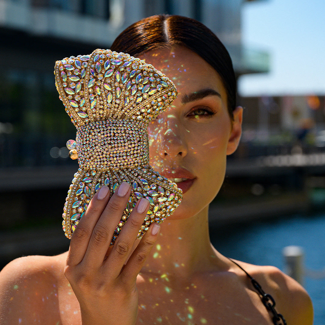POCHETTE CON FIOCCO E STRASS - BIANCA