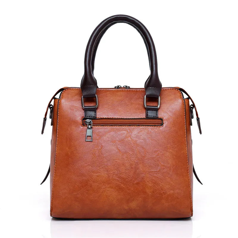 SET PREMIUM - BORSA + PORTAFOGLIO + POCHETTE + NECESSAIRE IN OMAGGIO