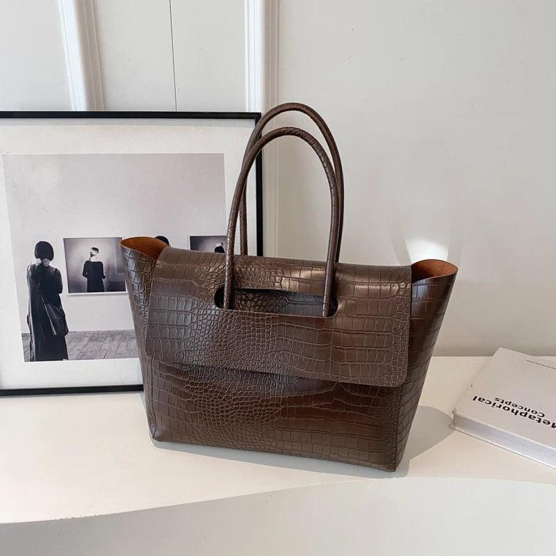 BORSA IN PELLE - CLOVE