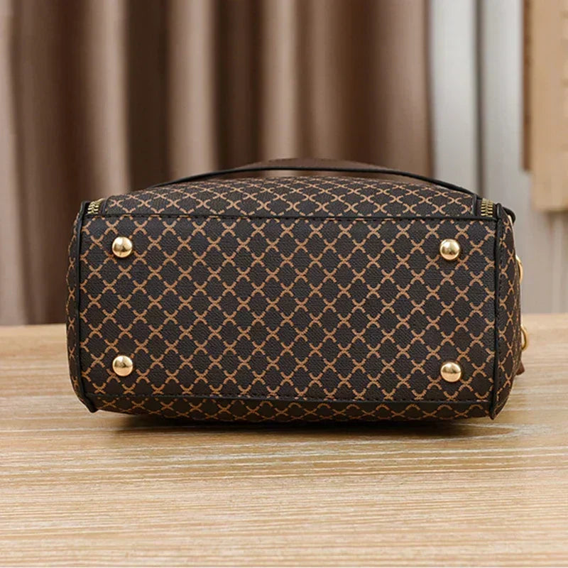 KATÉLISE CHARM BAG