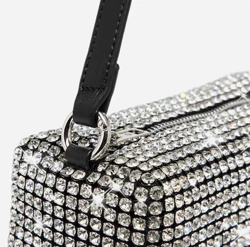 BORSA - CLARA
