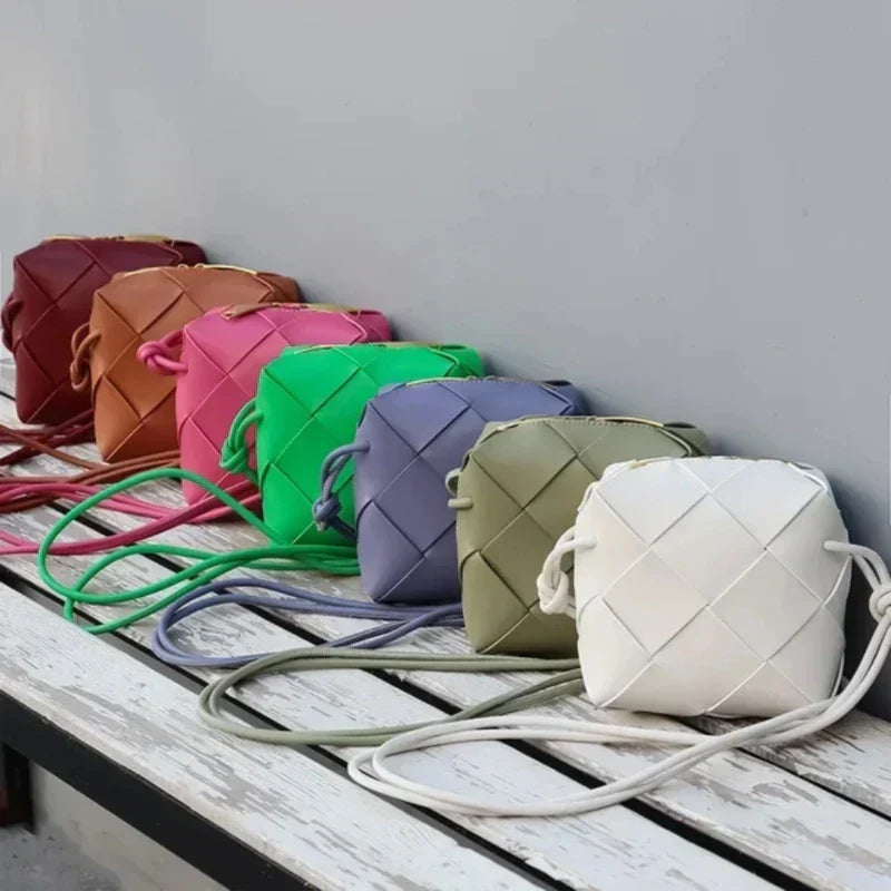 MINI BORSA A TRACOLLA IN PELLE - SAMIRA
