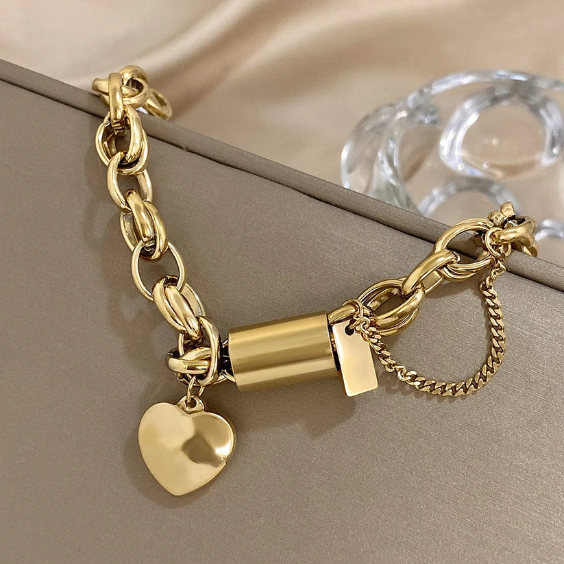 Guadalupe - Gold Heart Charm Bracelet