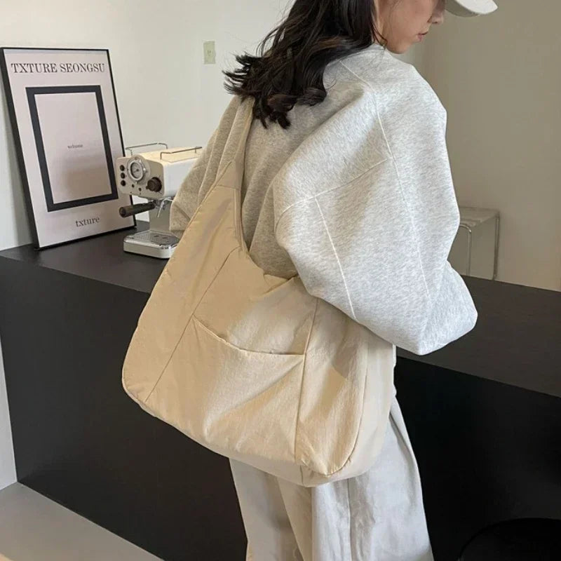 BORSA POSTINA - VÉDA