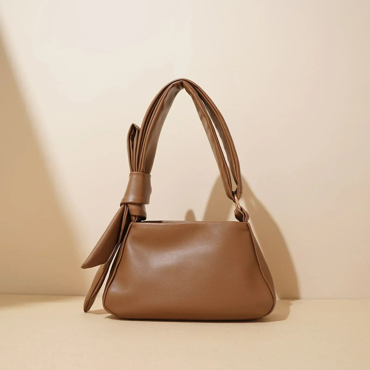 BORSA A TRACOLLA IN PELLE CON FIOCCO - HILDA