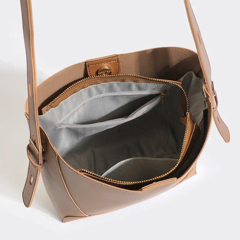 BORSA A TRACOLLA IN PELLE - AVERY