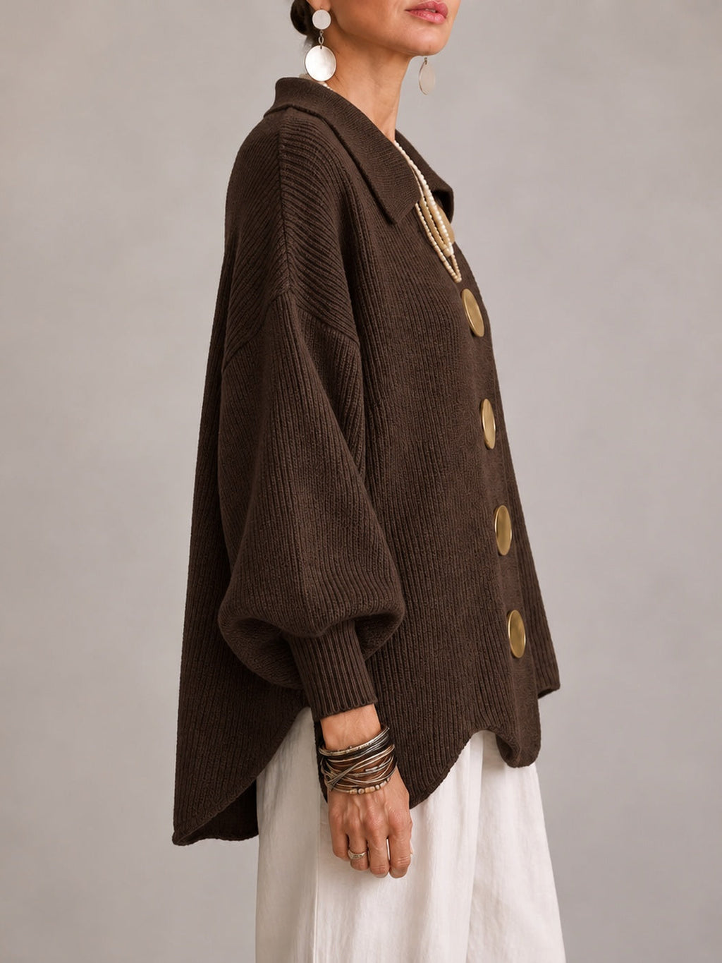 Graziella | Cardigan Oversize a Coste con Orlo Smerlato, Marrone Cioccolato