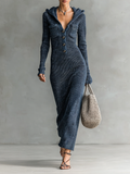 Abito Maxi in Maglia con Cappuccio e Taglio Aderente da Donna